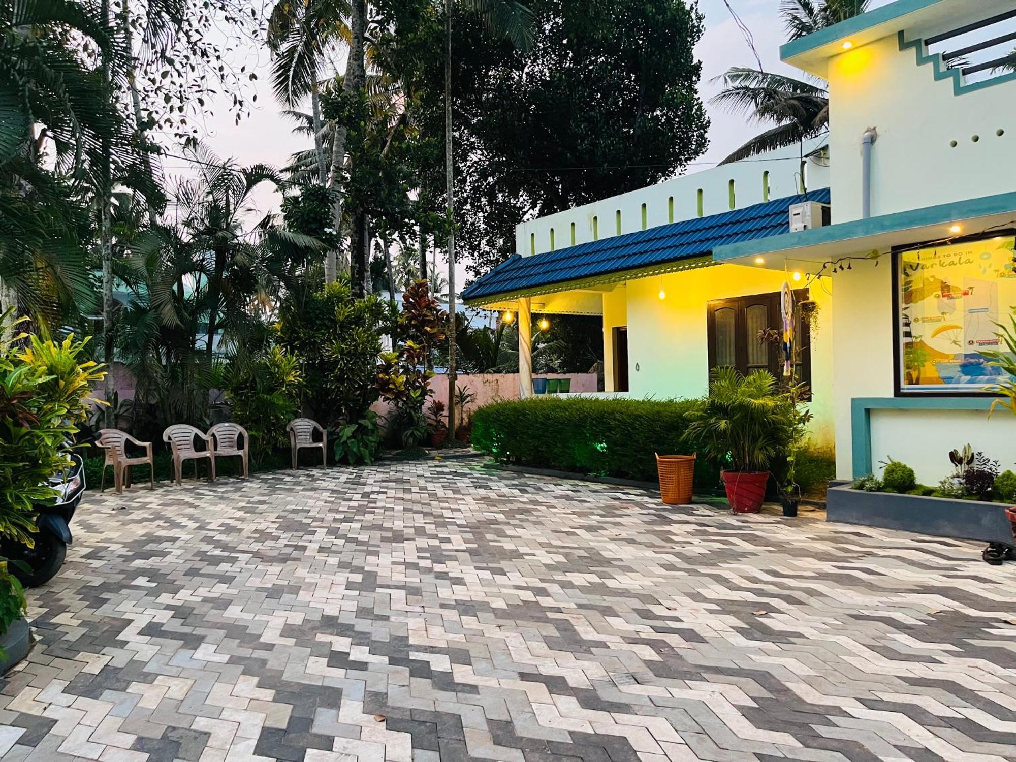Lavender Residency Bed & Breakfast Варкала Екстериор снимка